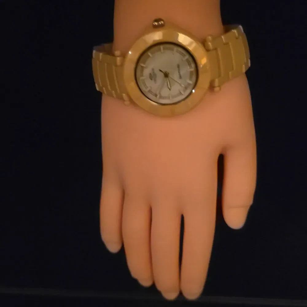 ONISS Ladies Beige Ceramic SAPPHIRE,MOTHER OF PEARL WATCH!